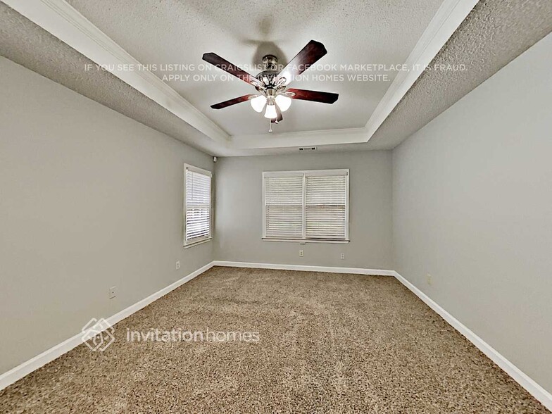 Building Photo - 580 Thornbush Trce