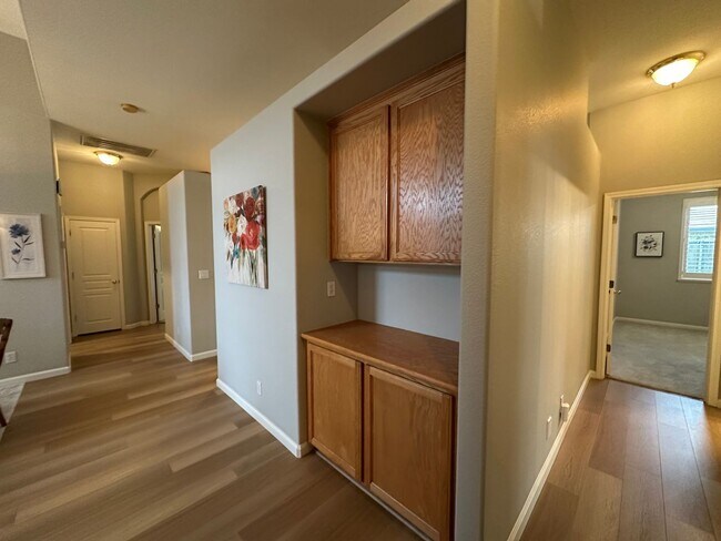 Building Photo - 1834 Treeline Way