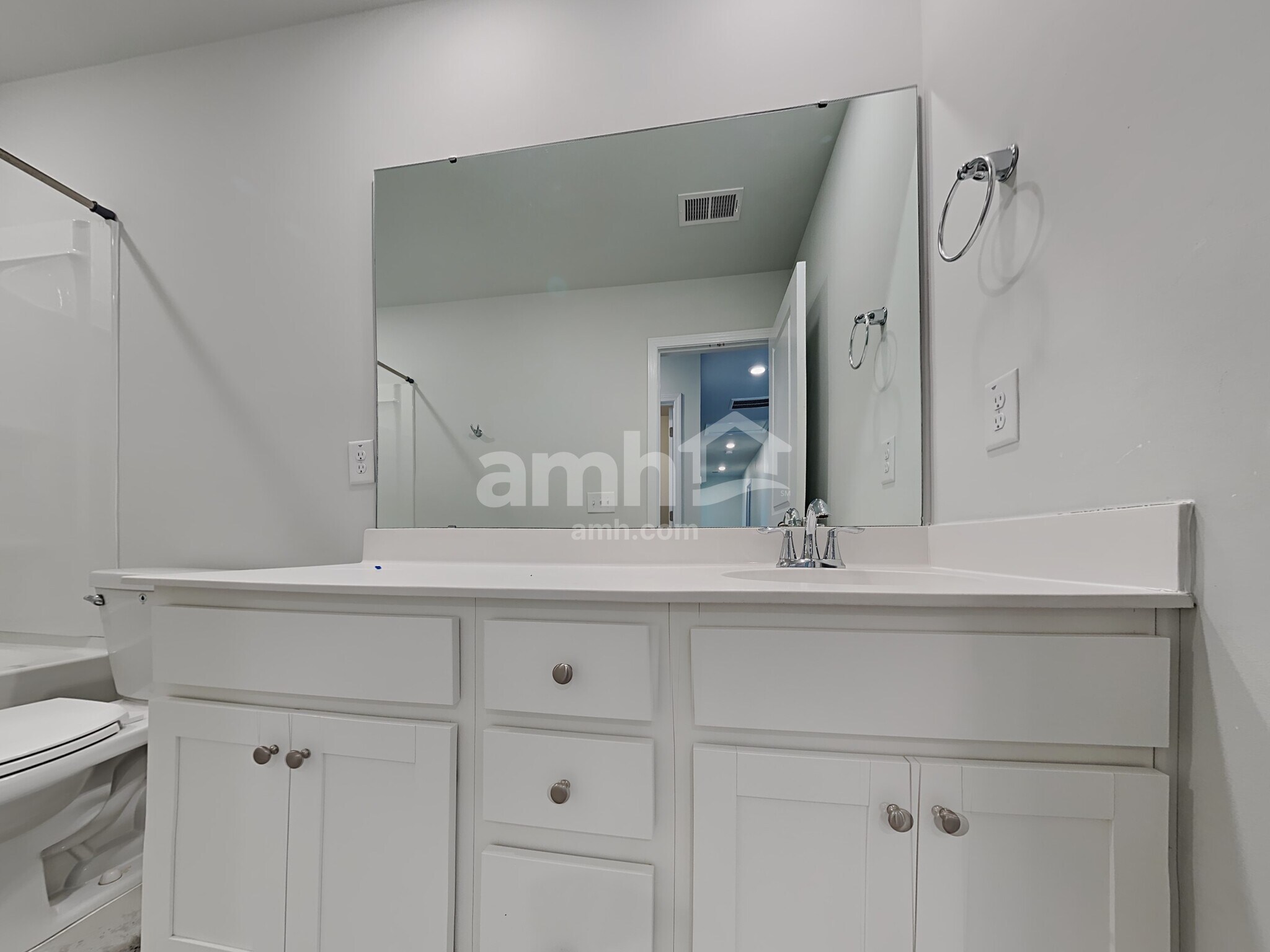 Building Photo - 139 Stagecoach Ave