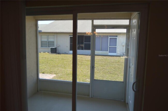 Building Photo - 2849 Stillwell Ct