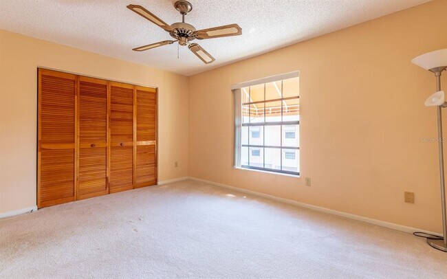 Building Photo - 745 Pinellas Bayway S