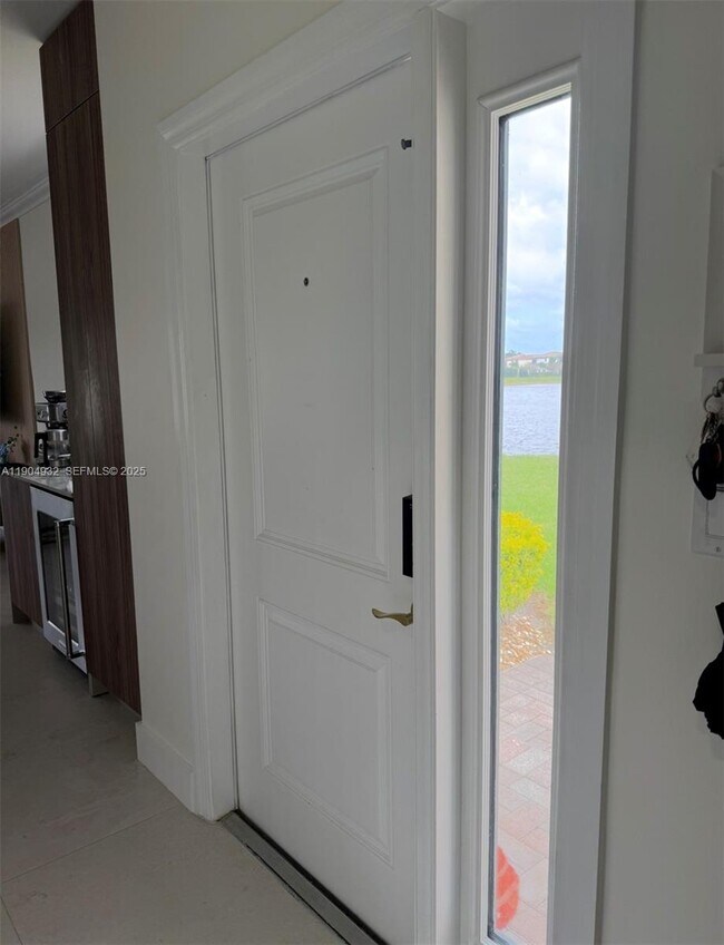 Building Photo - 481 NE 194th Terrace