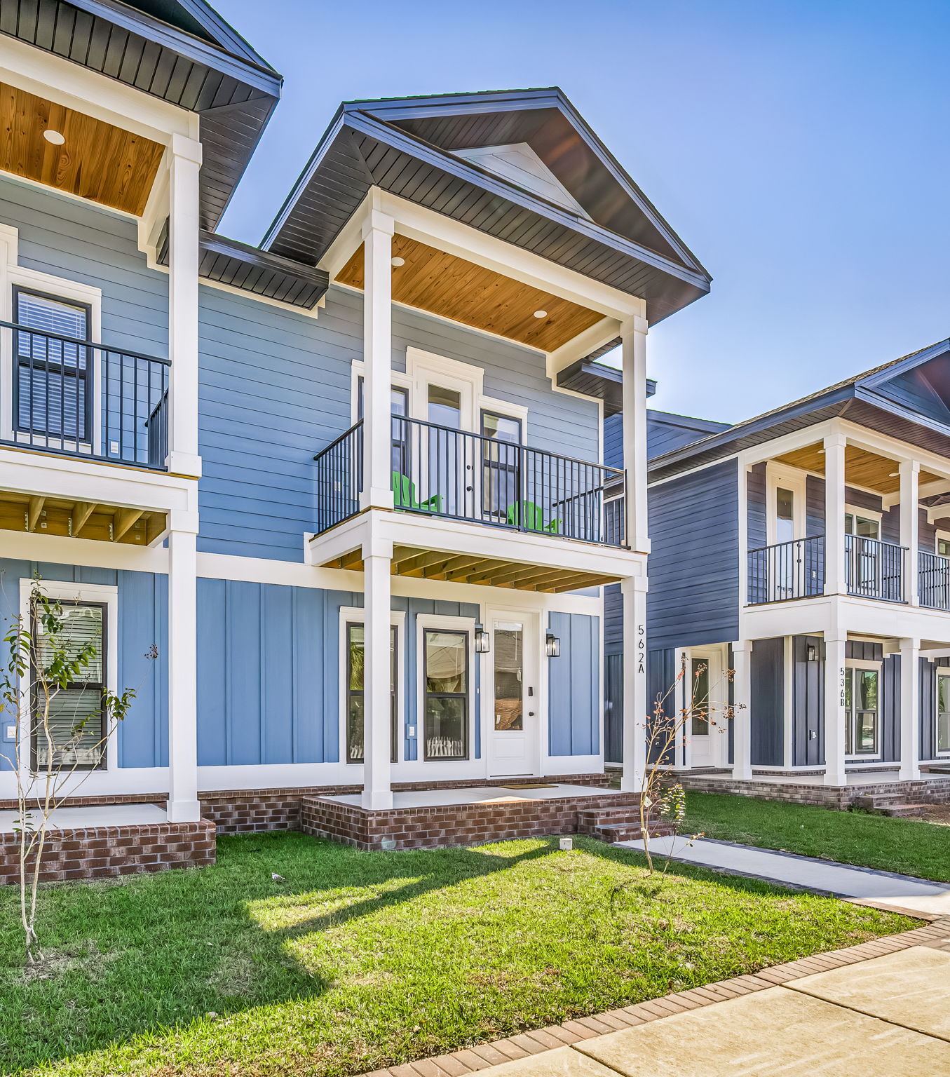 Building Photo - 562 N De Villiers St