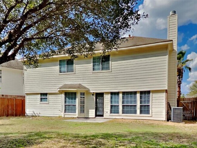 Building Photo - 418 Spindle Ridge Dr