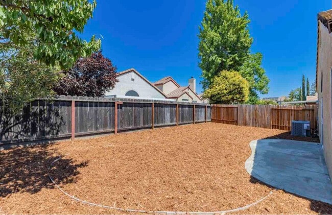 Building Photo - 1247 Arbor Ct
