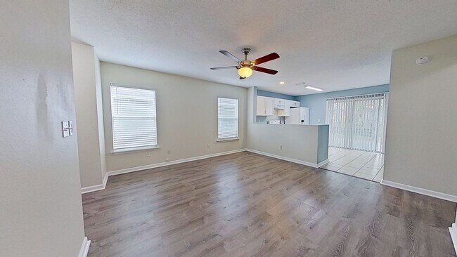 Building Photo - Lovely 2x1 in St. Augustine! Gorgeous Upgrade Kitchen!