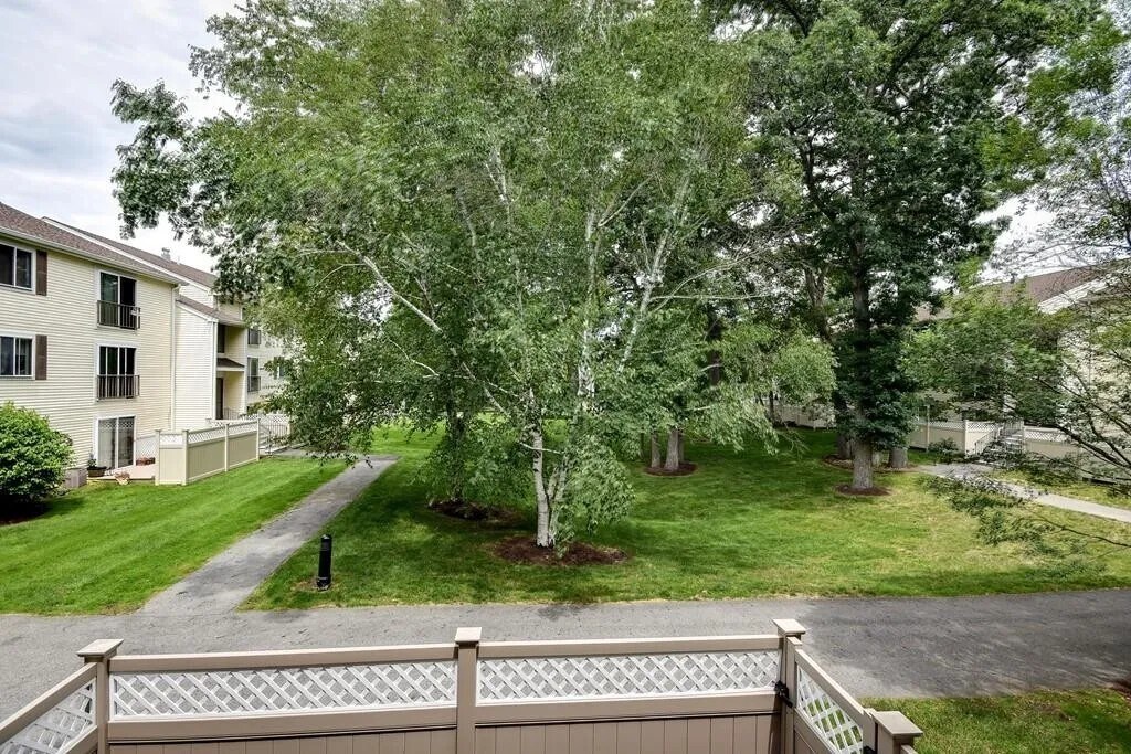 Building Photo - 15 Village Way