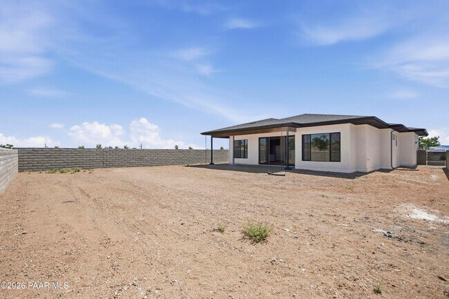 Building Photo - 5170 N Jeffers Ave