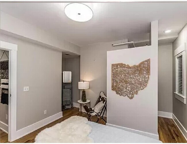 Building Photo - 1407 Vine St