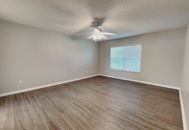 Building Photo - 9525 Southern Garden Cir