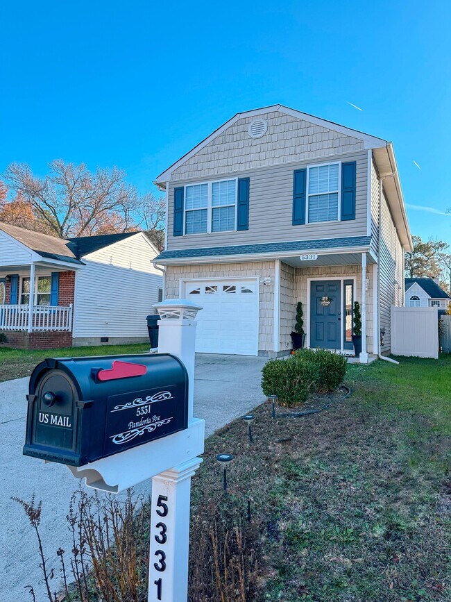 Primary Photo - 5331 Pandoria Ave