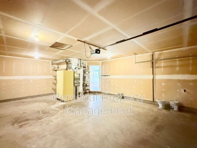 Building Photo - 11117 NE 104th St