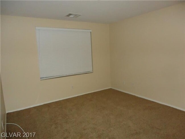 Building Photo - Freshly Remodeled 3 bed in SW