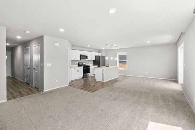 Building Photo - Modern 3-Bed Home in Lacey - $25K+ in Upgr...
