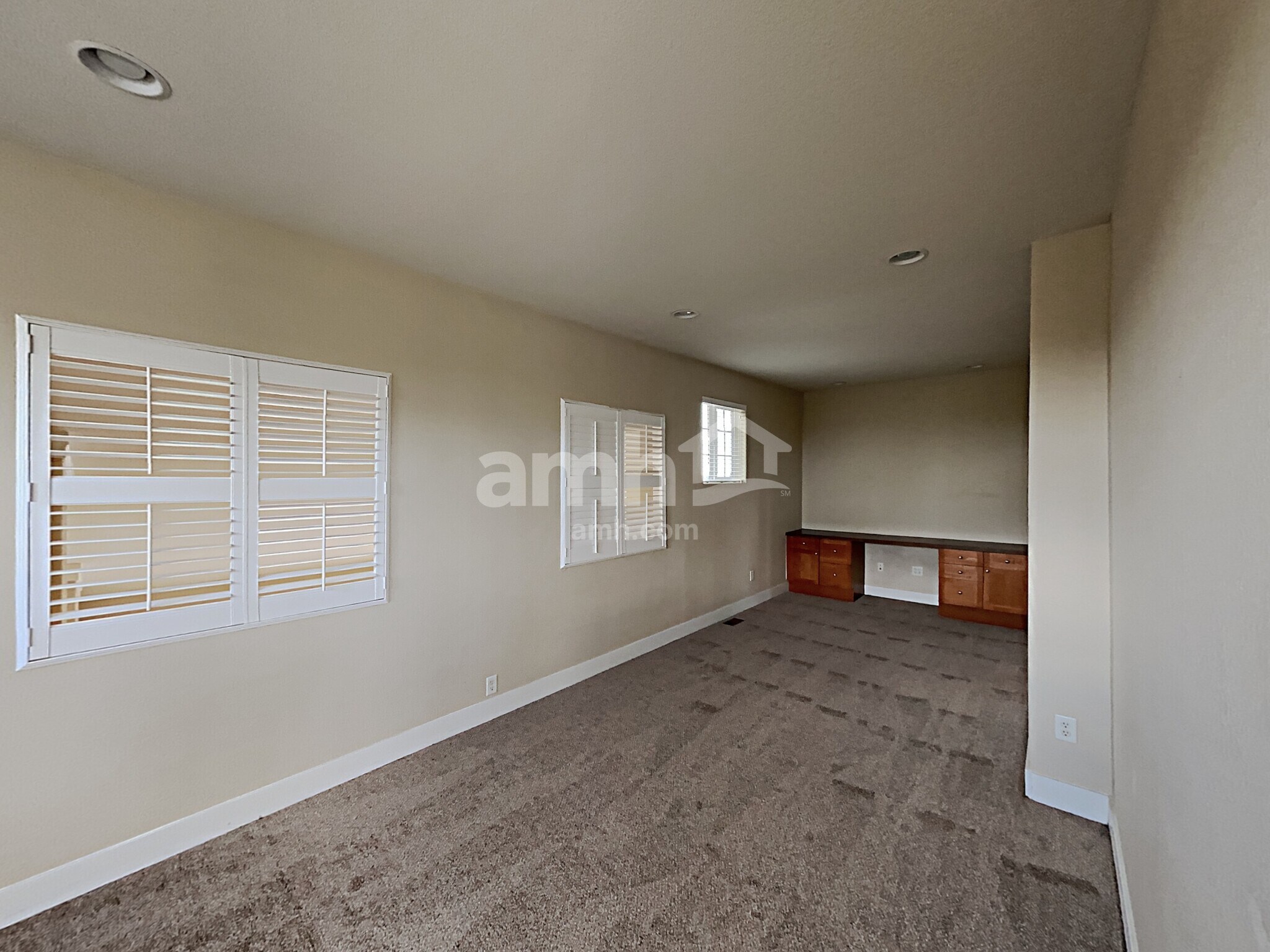 Building Photo - 21507 E Smoky Hill Rd