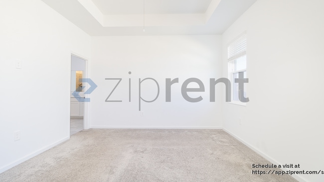 Building Photo - 2898 Armstrong Ave