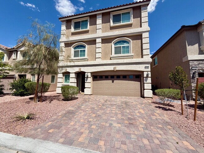 Building Photo - BEAUTIFUL 5 BED 3.5 BATH 3-STORY SINGLE FAMILY HOME WITH 2-CAR GARAGE, SUPER-SIZED LOFT & LOW-MAI...