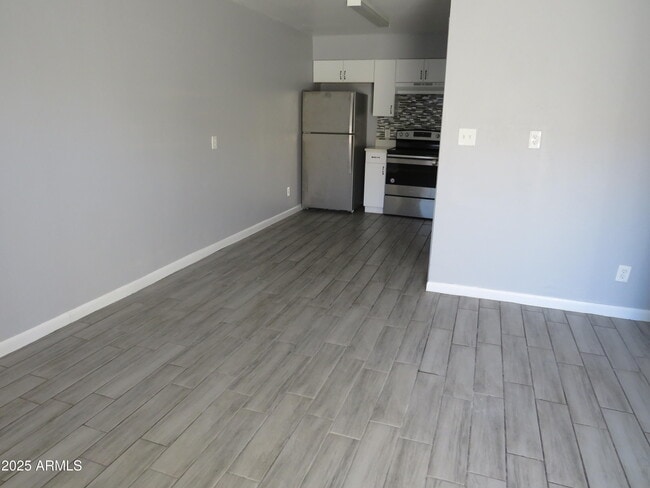 Building Photo - 2726 E Tierra Buena Ln