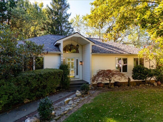 Building Photo - 1102 Mourning Dove Dr