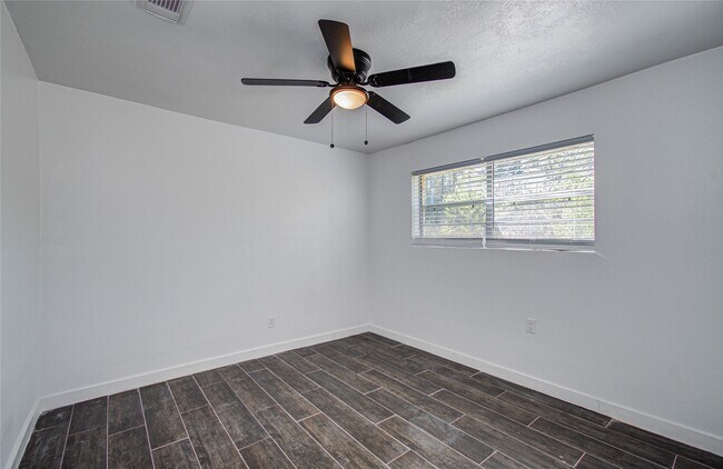 Building Photo - 2540 River Ridge