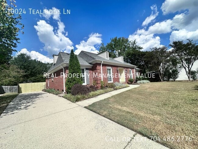 Building Photo - 10024 Tealridge Ln