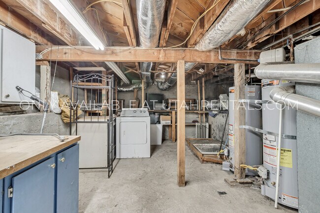 Building Photo - 363 S 800 E