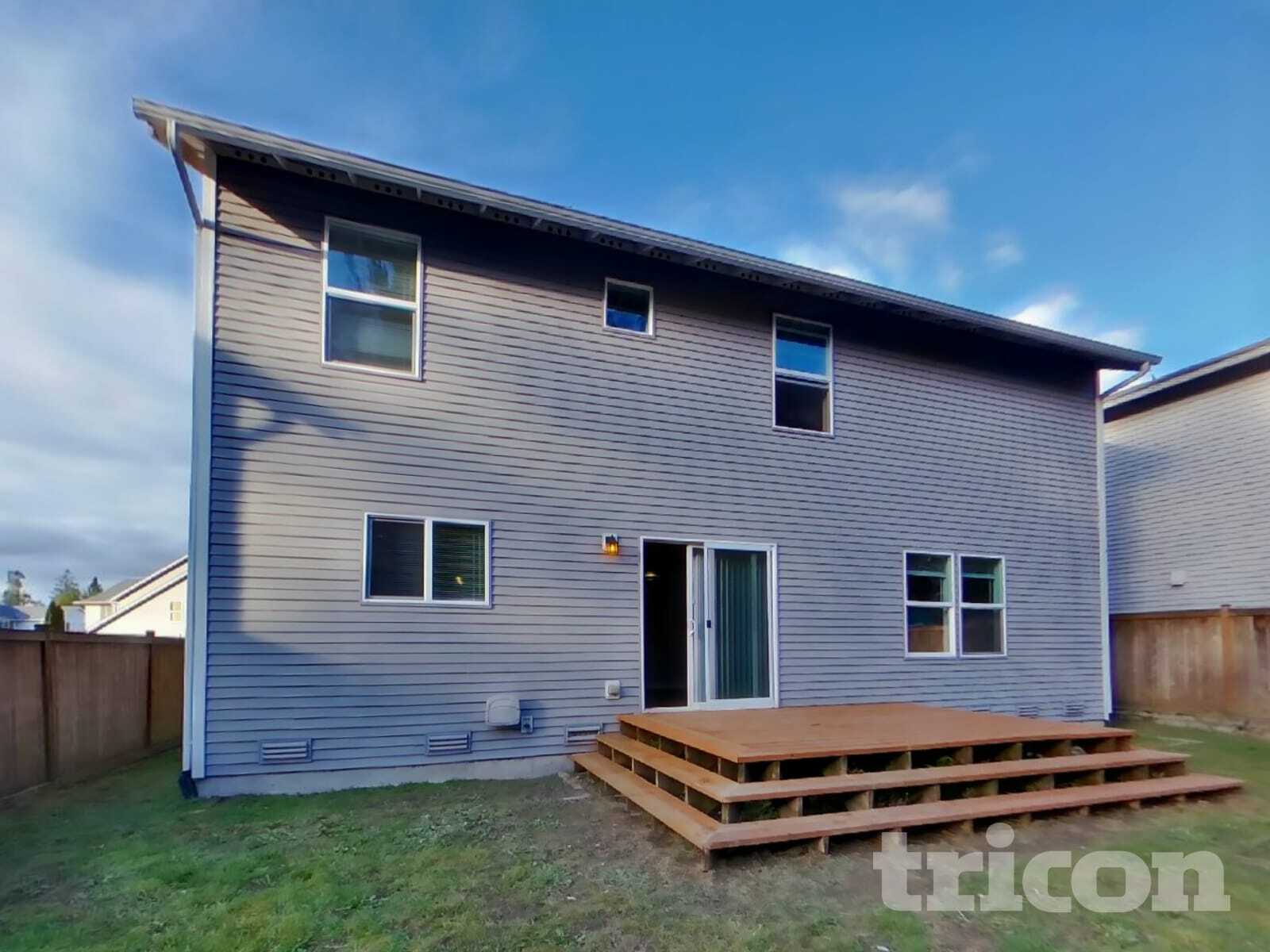 Building Photo - 2254 SW Siskin Cir