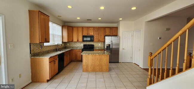 Building Photo - 43660 St Helena Terrace