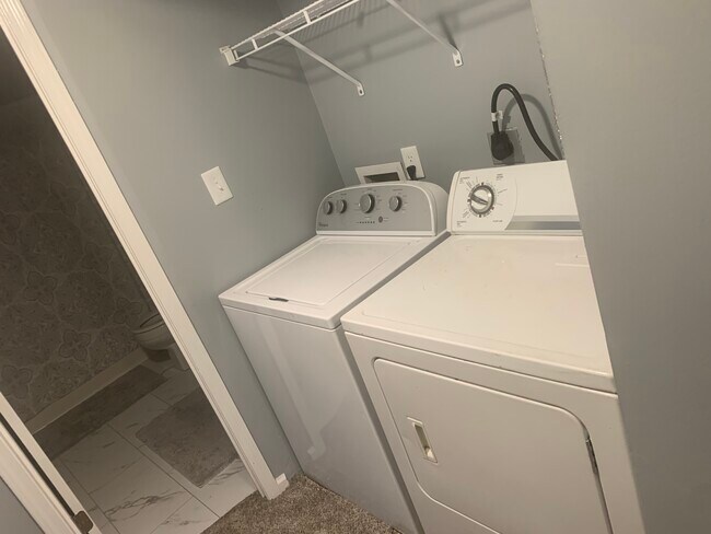 Building Photo - 3509 Squires Woods Way