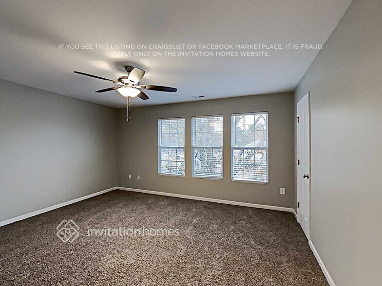 Building Photo - 700 Marjam Ln