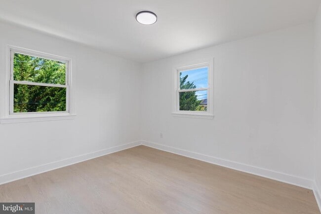 Building Photo - 4910 66th Ave