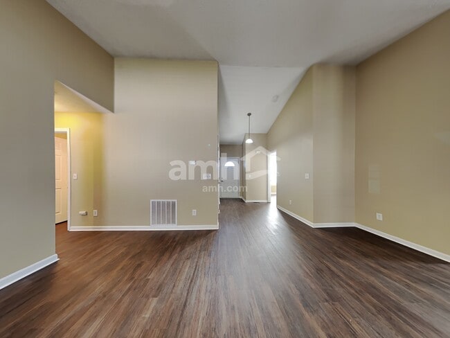 Building Photo - 4435 Hawk Watch Way