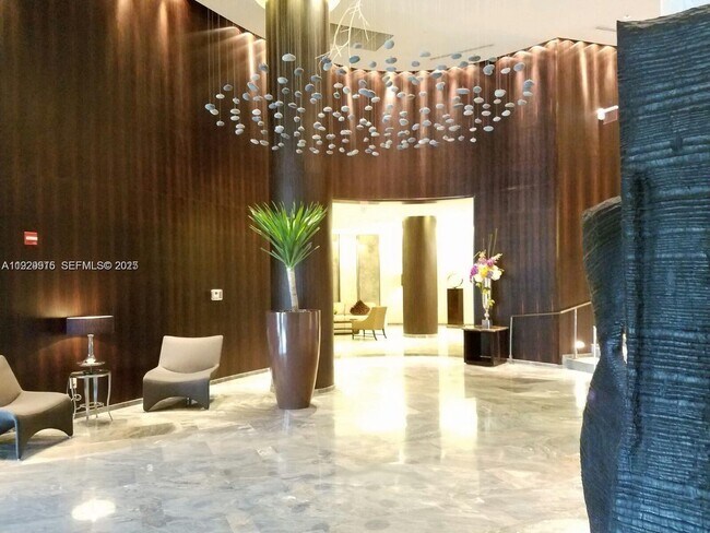 Building Photo - 17201 Collins Ave