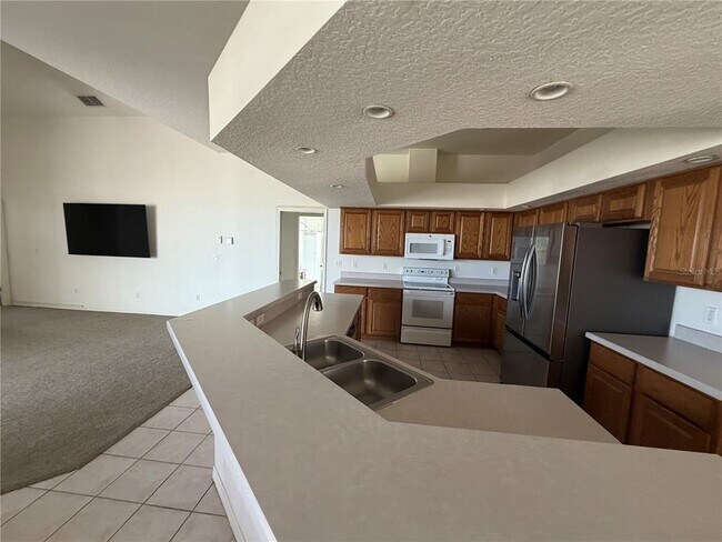 Building Photo - 7841 Belvoir Dr