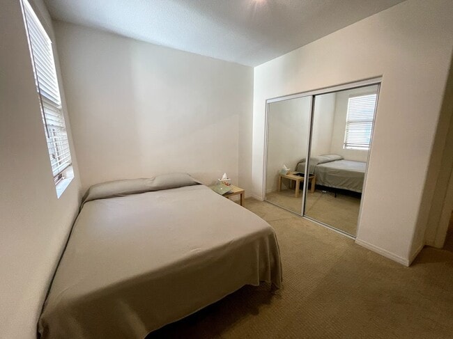 Building Photo - 5401 W 149th Plz