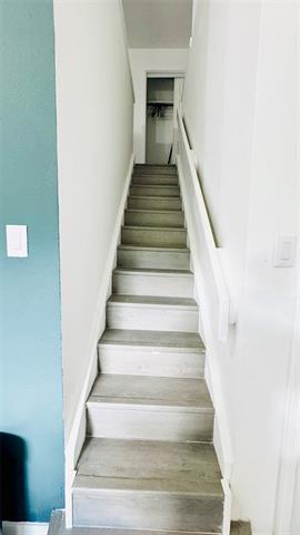 Building Photo - 7900 Brookriver Dr