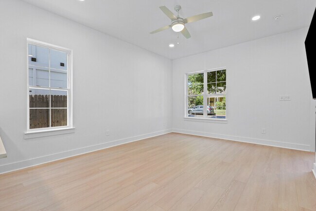 Building Photo - 3131 Greene Ave