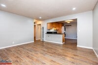 Building Photo - 768 Calderon Ave