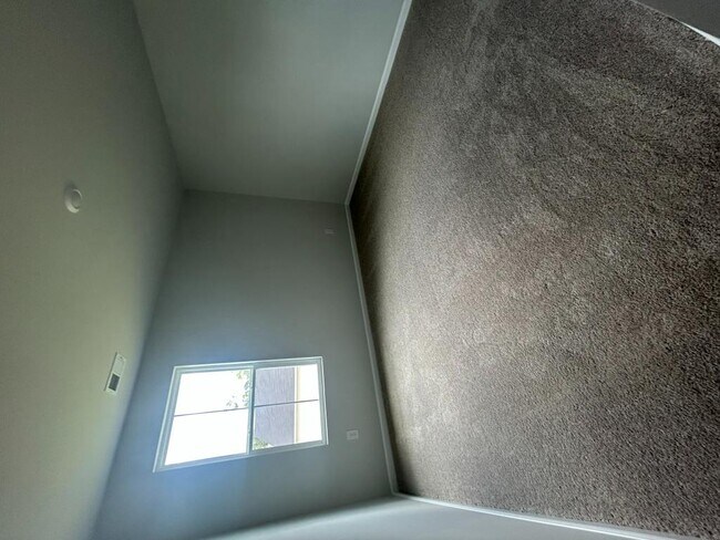 Building Photo - 177 Indigo Pl