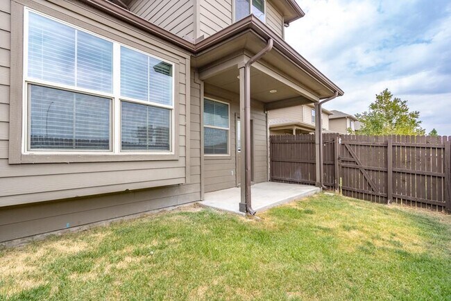 Building Photo - 2880 Donnell Dr