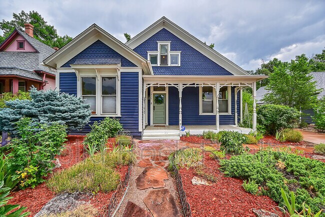 Primary Photo - 1824 W Colorado Ave