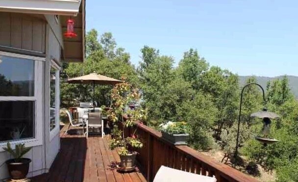 Building Photo - Showings Beginning Next week!!! Gorgeous Semi Custom Apple Valley Home!!
