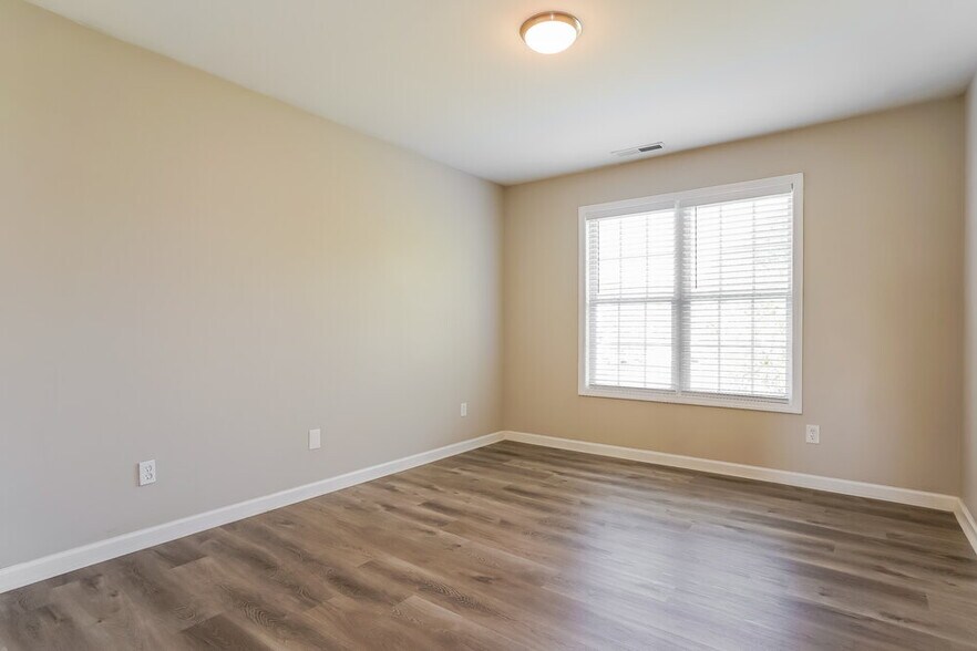 Building Photo - 247 Mayors Ln