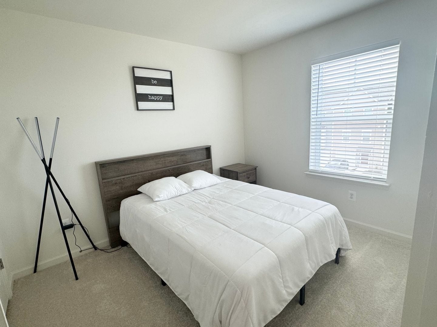 Building Photo - 229 Clifton Mnr