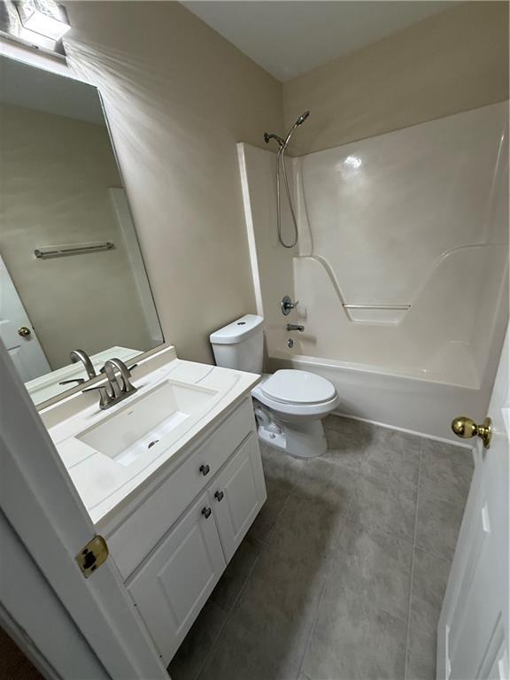 Building Photo - 1244 Saxony Dr SE
