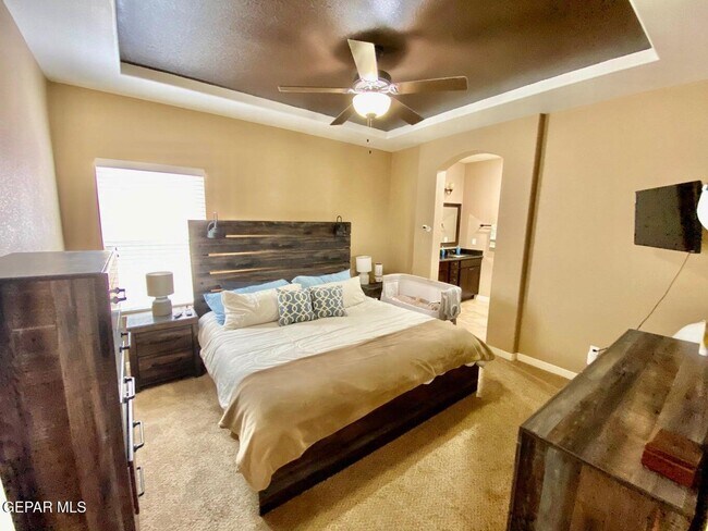 Building Photo - 11616 Grotto Bay Ct