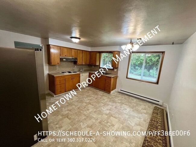 Building Photo - 3 Bedroom Rambler Available now!!