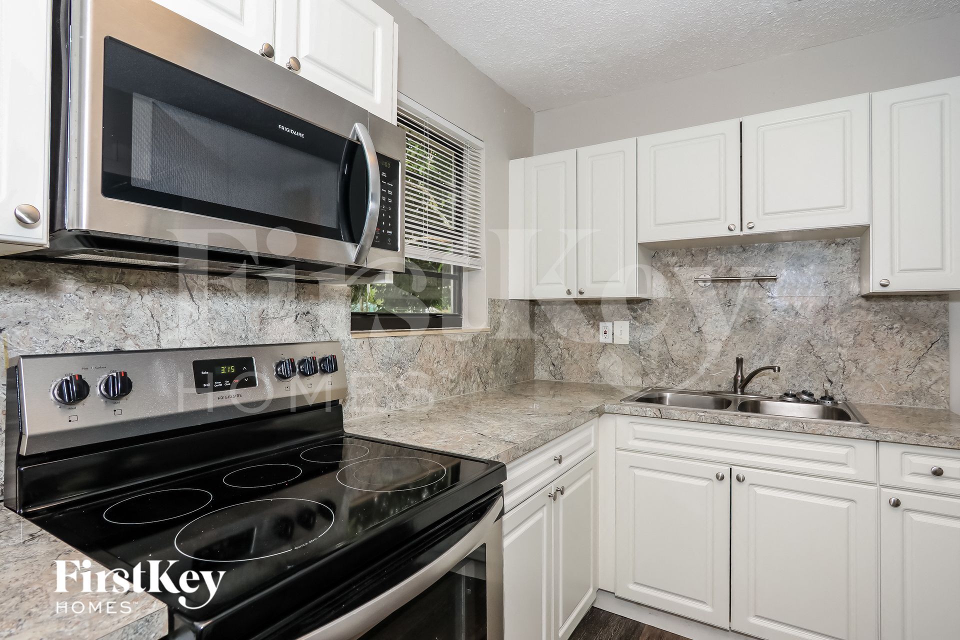 Building Photo - 2921 NW 157th Terrace