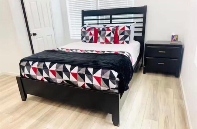 Building Photo - 2400 Burkett St.