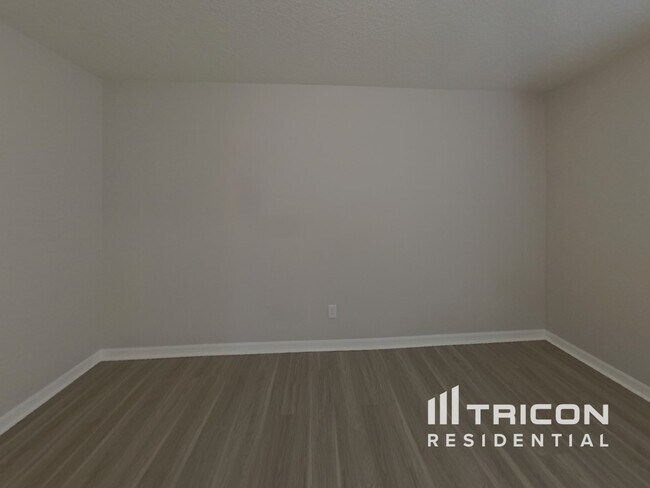 Building Photo - 613 Westview Dr